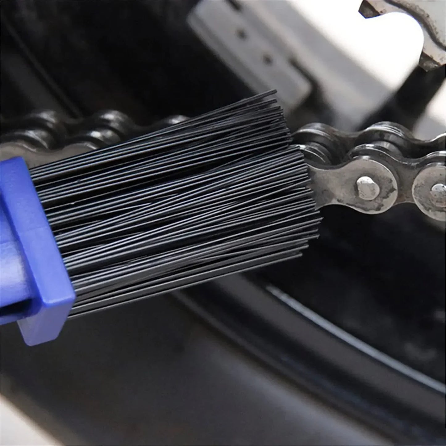 EasyBrush™ (Motorcycle Chain Cleaner Brush)